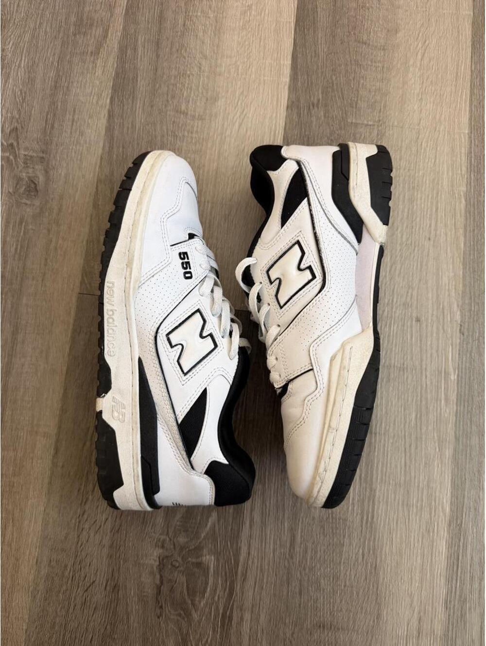 New Balance 550 panda white sneakers sz 10.5